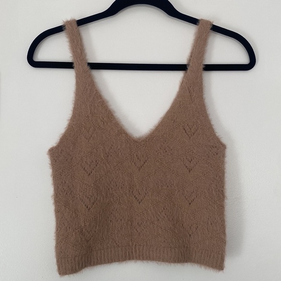 NWT Cotton on body Tan fuzzy v-neck tank size large - Picture 4 of 11